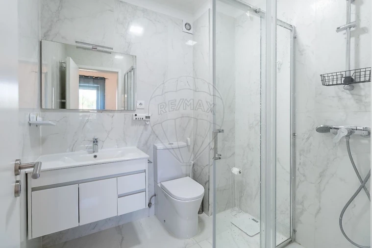 Apartamento T3 para Venda em Espinho Foto 17