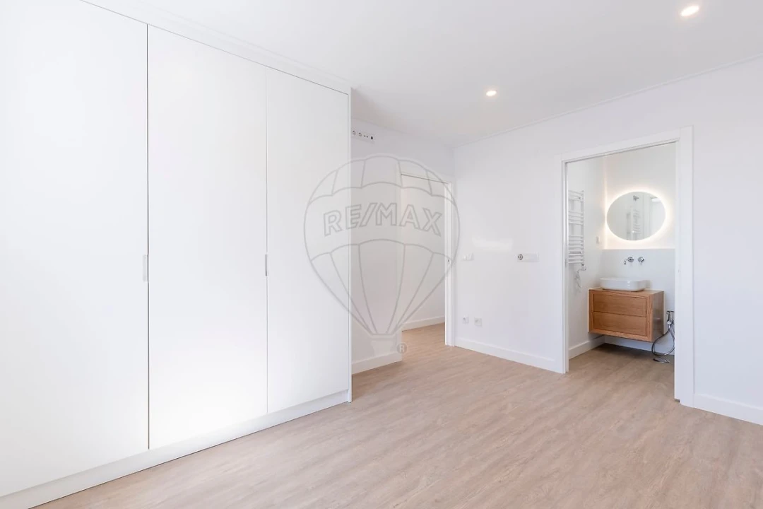 Moradia T3 para Venda em Bombarral e Vale Covo Foto 10