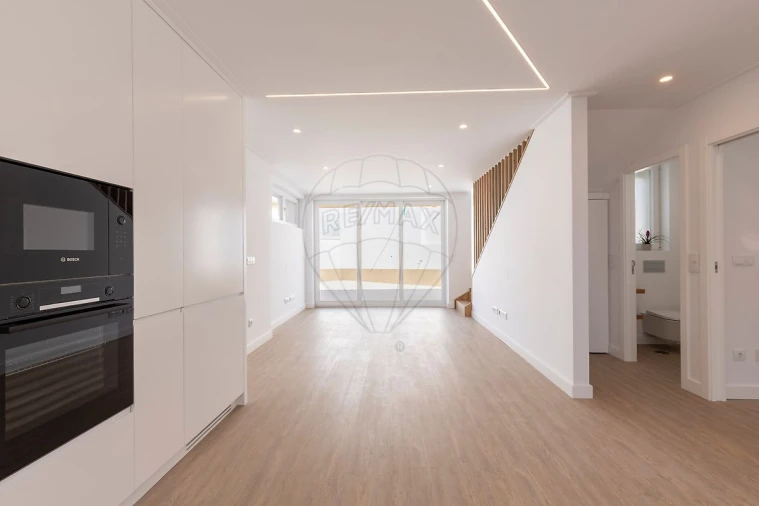 Moradia T3 para Venda em Bombarral e Vale Covo Foto 9