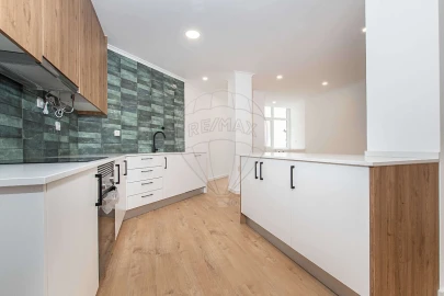 Apartamento T3 para Venda em Marvila, Ribeira Santarém, São Salvador, São Nicolau