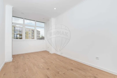 Apartamento T3 para Venda em Marvila, Ribeira Santarém, São Salvador, São Nicolau