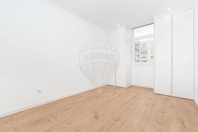 Apartamento T3 para Venda em Marvila, Ribeira Santarém, São Salvador, São Nicolau