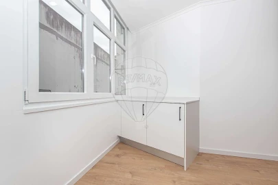 Apartamento T3 para Venda em Marvila, Ribeira Santarém, São Salvador, São Nicolau