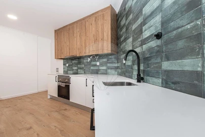 Apartamento T3 para Venda em Marvila, Ribeira Santarém, São Salvador, São Nicolau