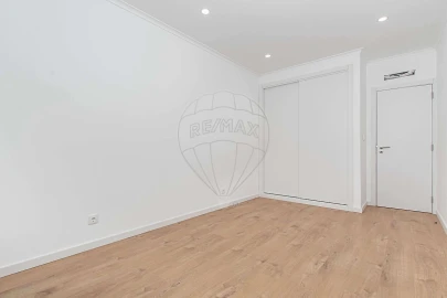 Apartamento T3 para Venda em Marvila, Ribeira Santarém, São Salvador, São Nicolau