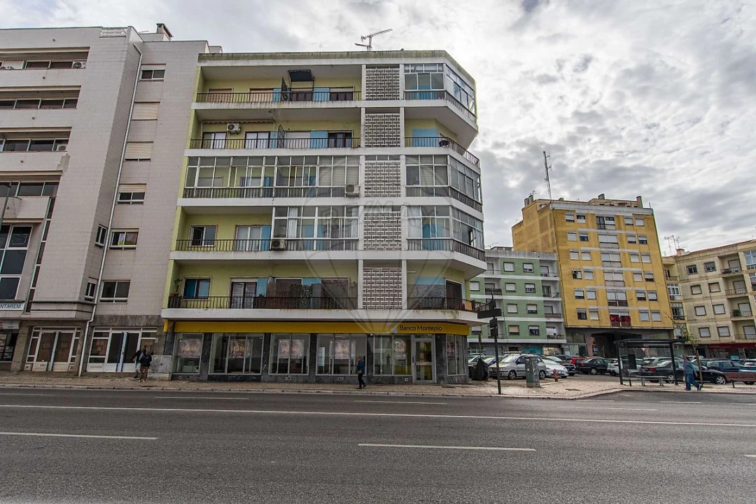 Apartamento T3 para Venda em Marvila, Ribeira Santarém, São Salvador, São Nicolau Foto 1