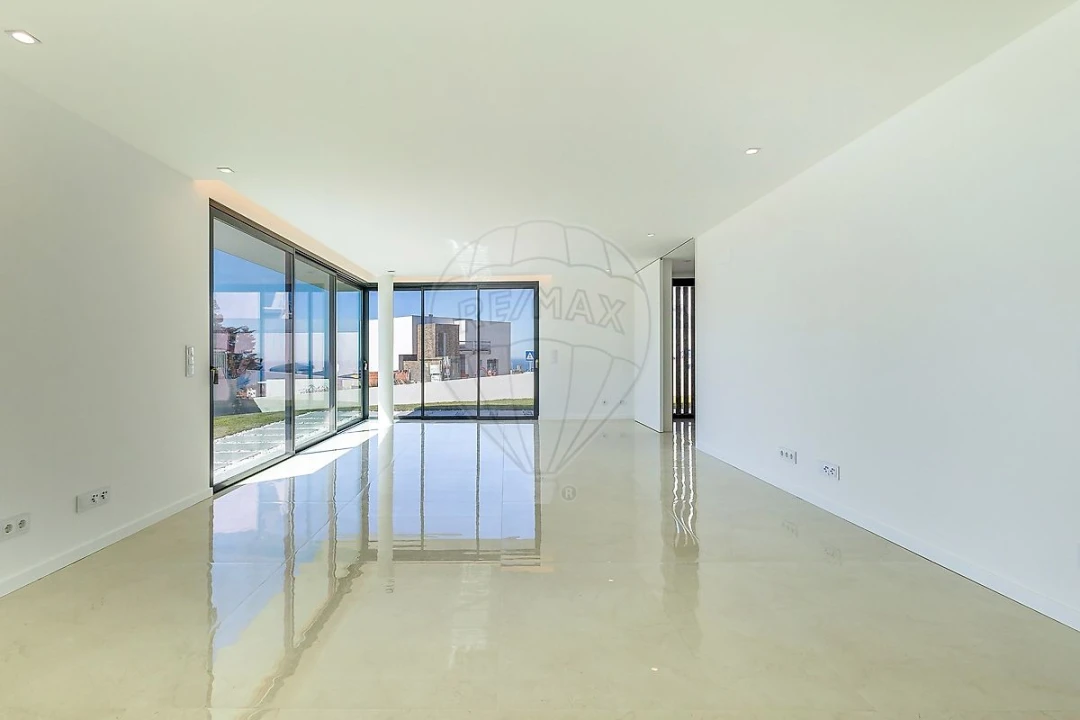 Moradia T4 para Venda em Ericeira Foto 1