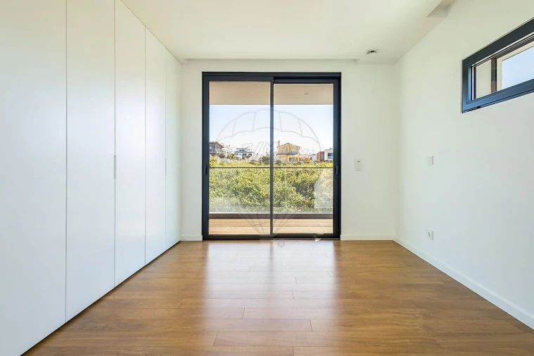 Moradia T4 para Venda em Ericeira Foto 14