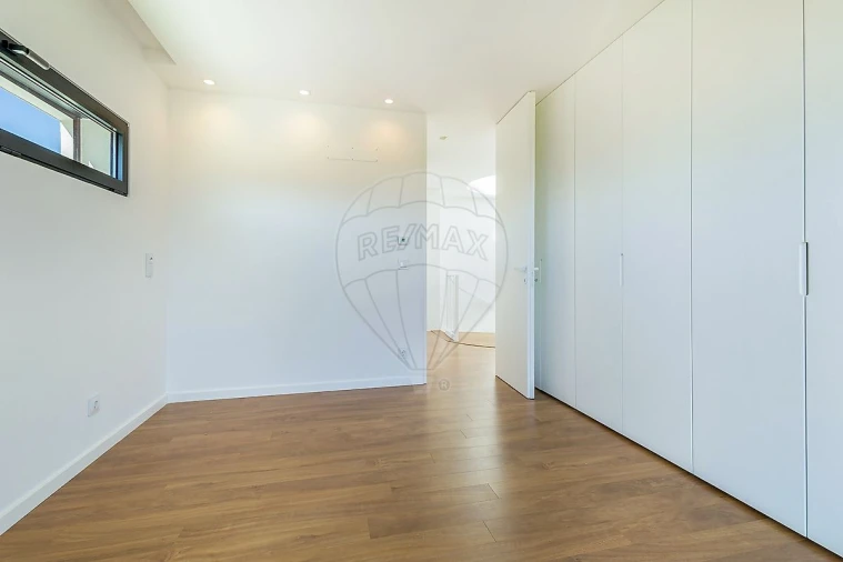 Moradia T4 para Venda em Ericeira Foto 15