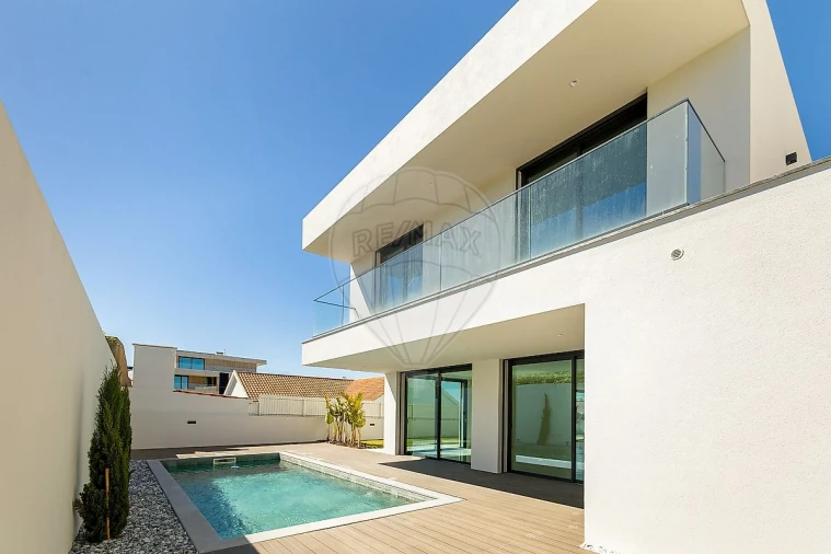 Moradia T4 para Venda em Ericeira Foto 22