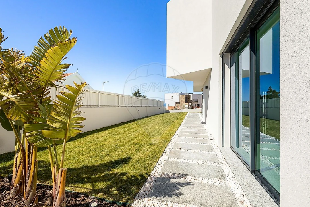 Moradia T4 para Venda em Ericeira Foto 25