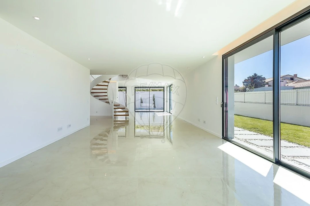 Moradia T4 para Venda em Ericeira Foto 2