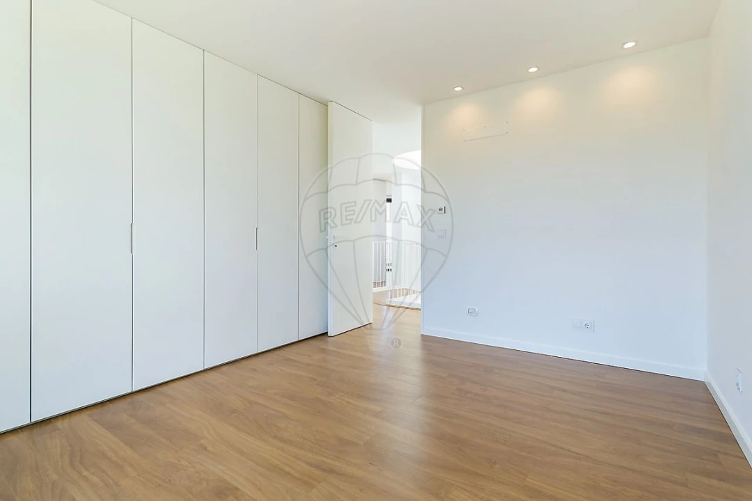 Moradia T4 para Venda em Ericeira Foto 13