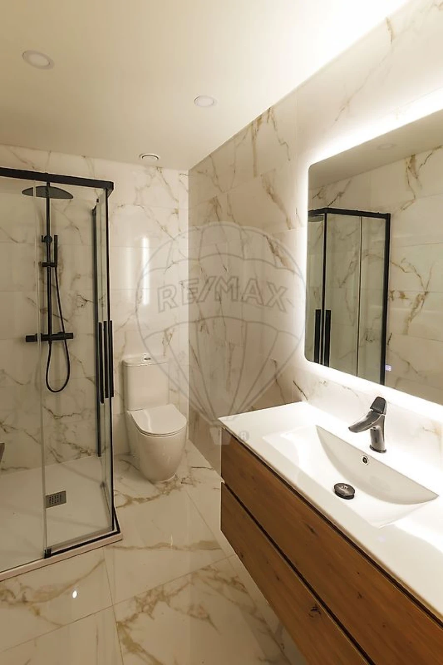 Apartamento T2 para Venda em Vialonga Foto 17