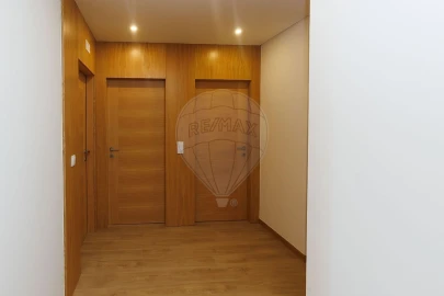 Apartamento T3 para Venda em Vialonga