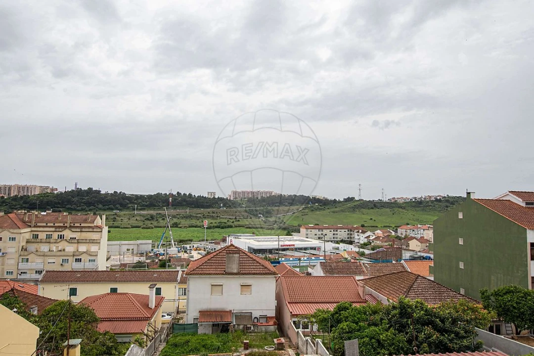 Apartamento T2 para Venda em Vialonga Foto 17