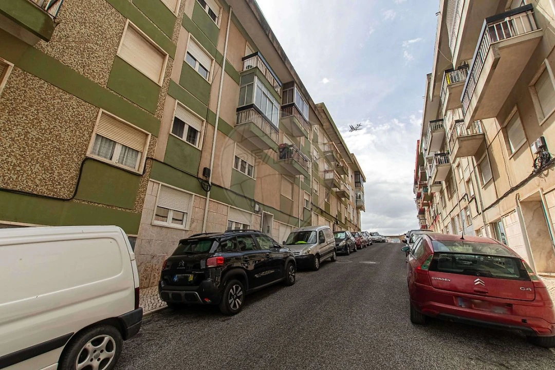 Apartamento T2 para Venda em Vialonga Foto 5