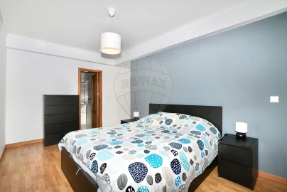 Apartamento T3 para Venda em Vialonga