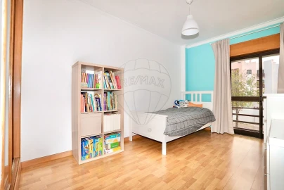 Apartamento T3 para Venda em Vialonga