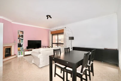 Apartamento T3 para Venda em Vialonga