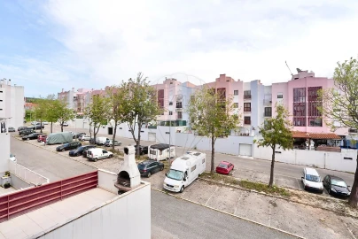 Apartamento T3 para Venda em Vialonga