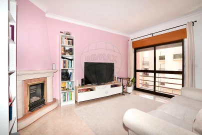 Apartamento T3 para Venda em Vialonga