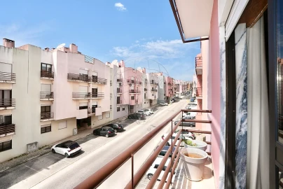 Apartamento T3 para Venda em Vialonga