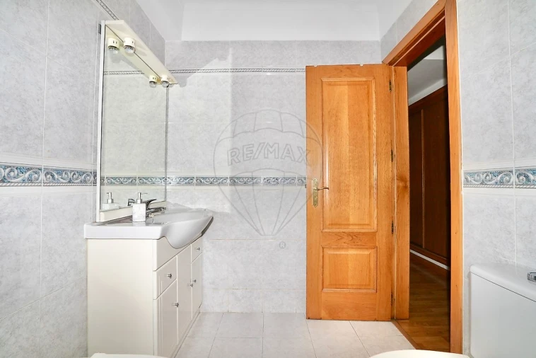 Apartamento T3 para Venda em Vialonga Foto 13