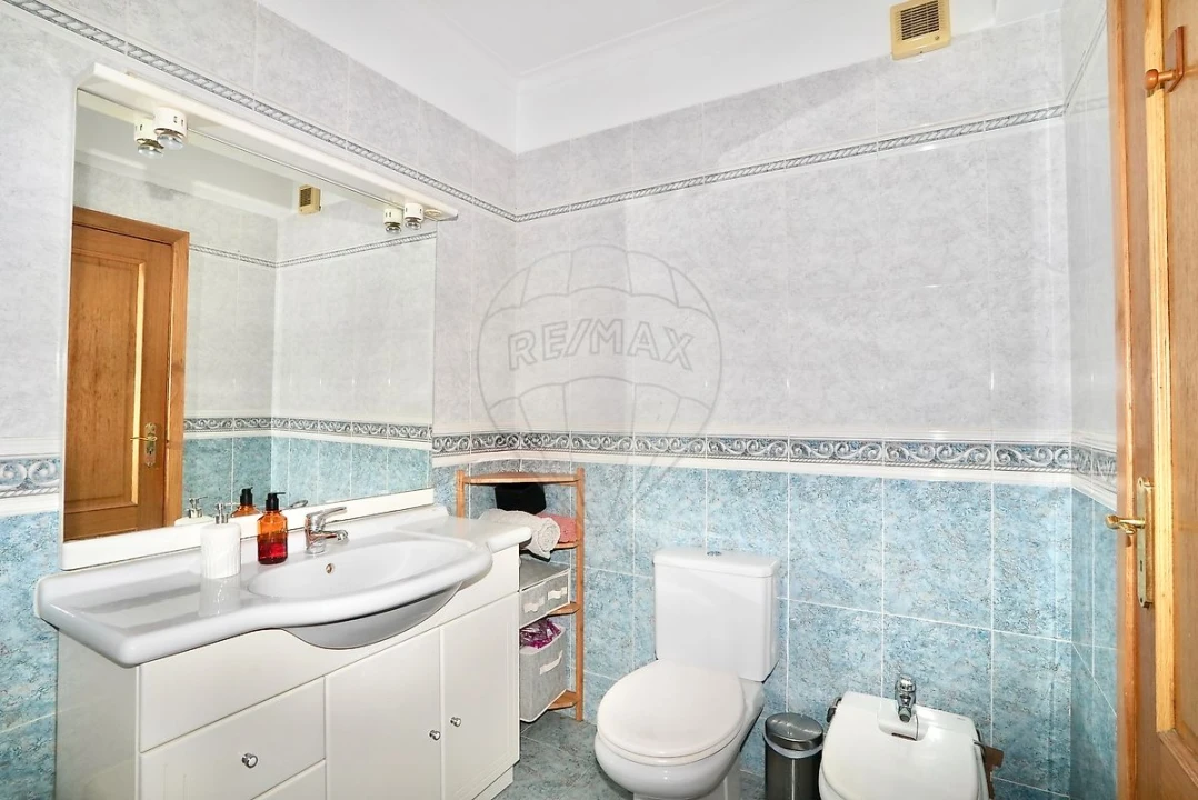 Apartamento T3 para Venda em Vialonga Foto 20