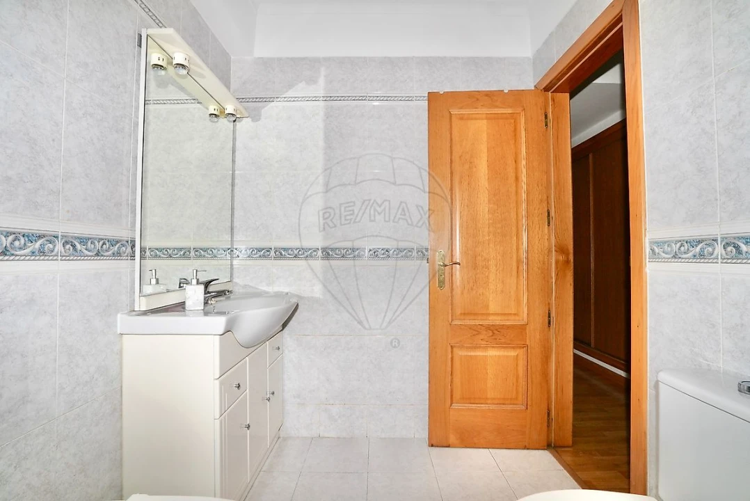 Apartamento T3 para Venda em Vialonga Foto 13