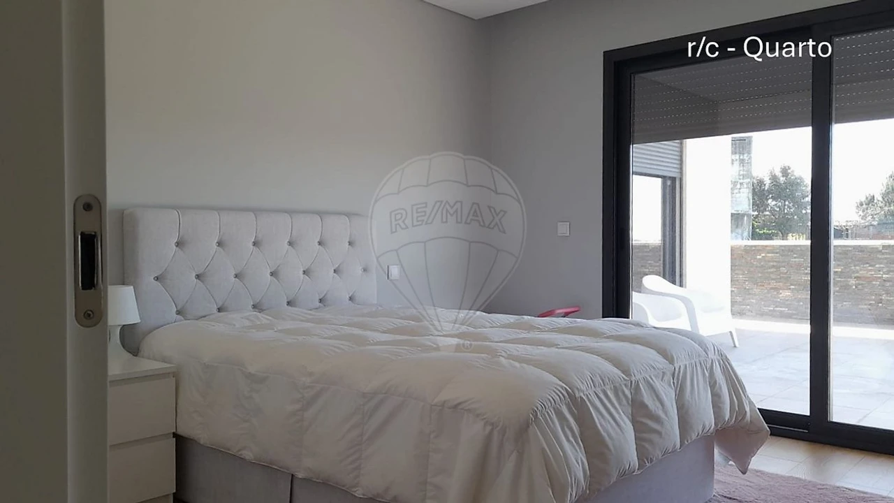 Moradia T3 para Venda em Salreu Foto 27