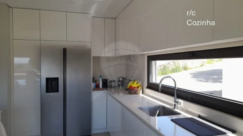 Moradia T3 para Venda em Salreu