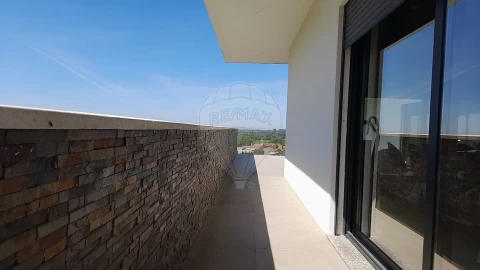 Moradia T3 para Venda em Salreu