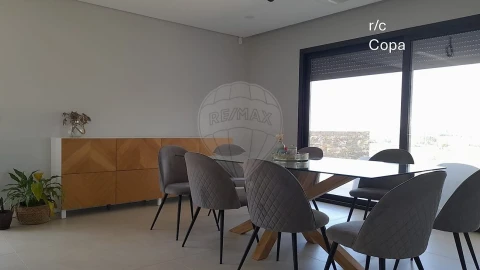 Moradia T3 para Venda em Salreu