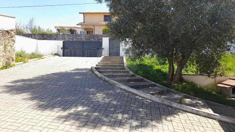 Moradia T3 para Venda em Salreu