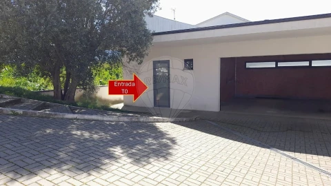 Moradia T3 para Venda em Salreu