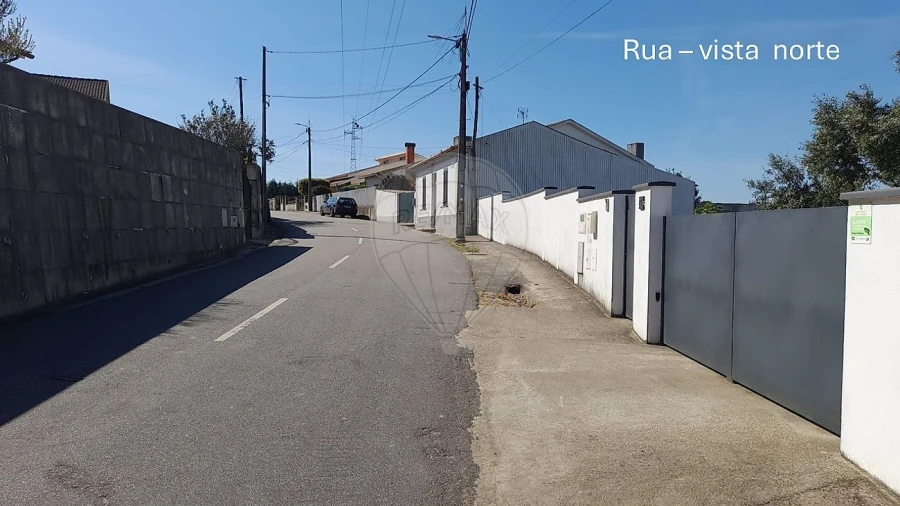 Moradia T3 para Venda em Salreu Foto 48