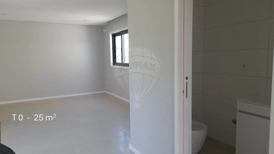 Moradia T3 para Venda em Salreu Foto 11