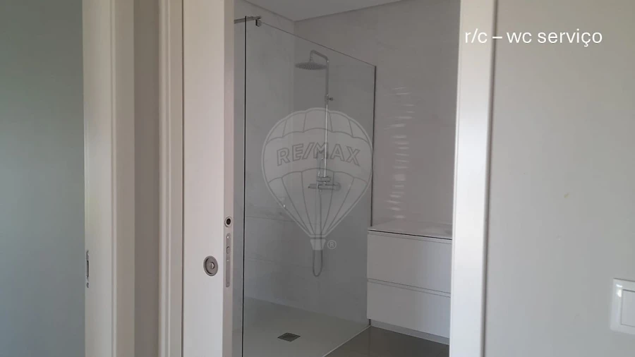 Moradia T3 para Venda em Salreu Foto 39