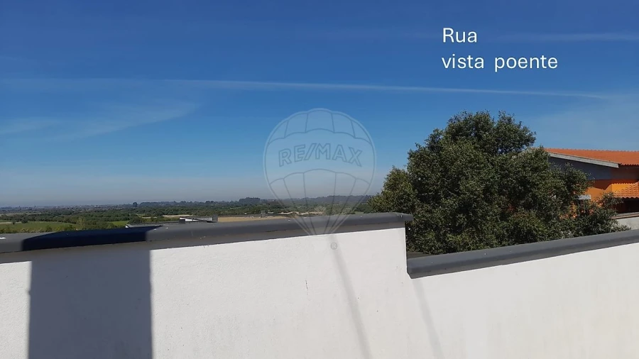 Moradia T3 para Venda em Salreu Foto 49