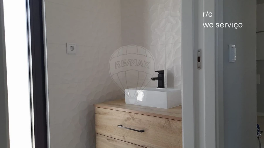 Moradia T3 para Venda em Salreu Foto 42