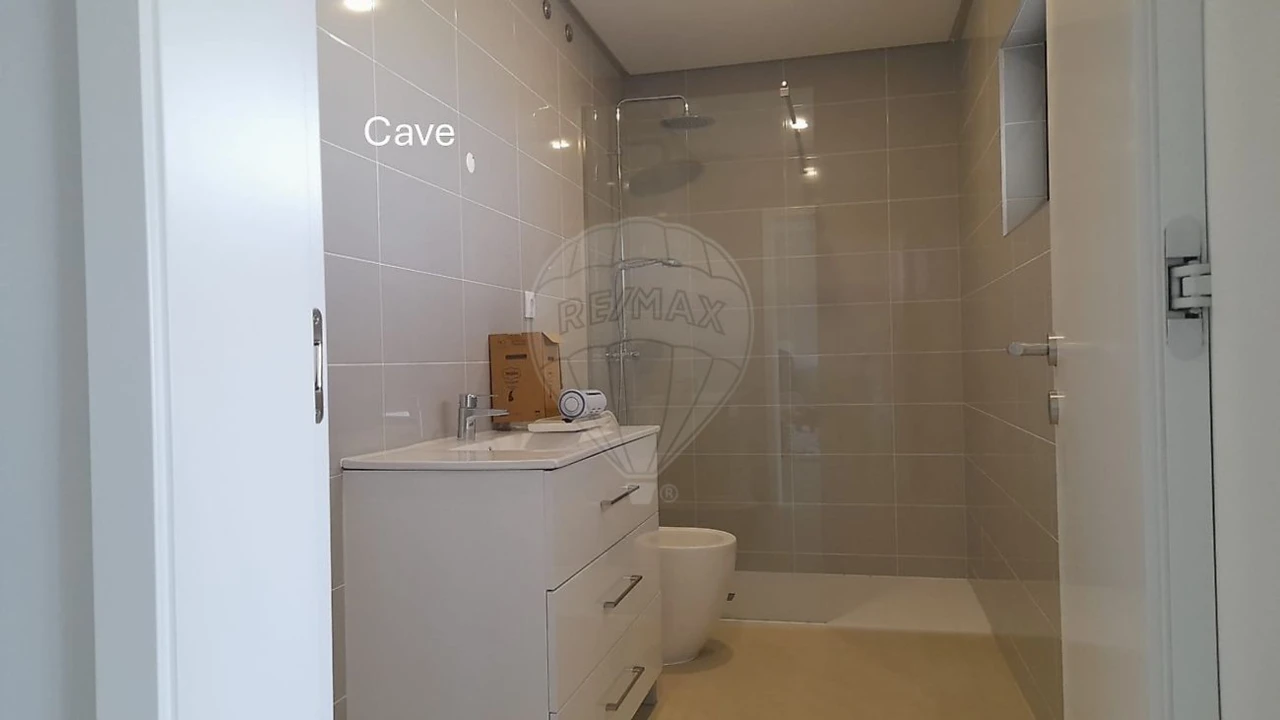 Moradia T3 para Venda em Salreu Foto 22