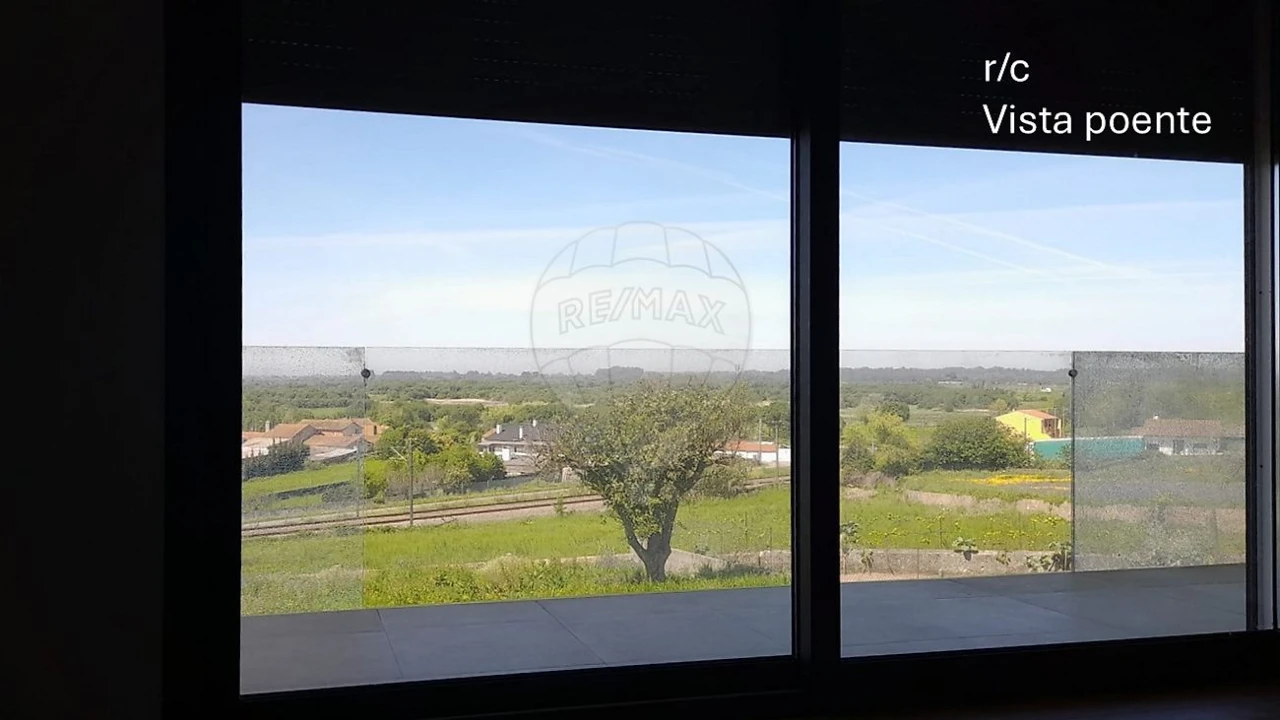 Moradia T3 para Venda em Salreu Foto 41