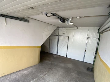 Garagem para Venda em Setubal (São Sebastião)