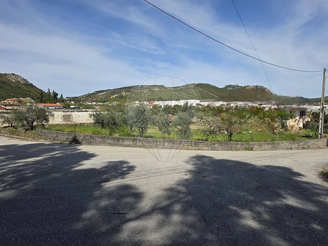 Terreno para Venda em Envendos Foto 2