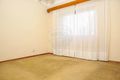 Moradia T2 para Venda em Santo Quintino