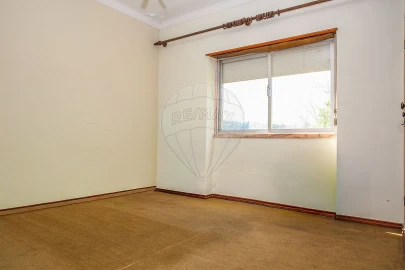 Moradia T2 para Venda em Santo Quintino