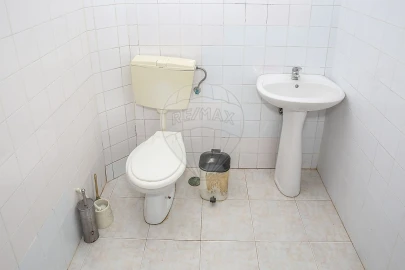 Moradia T2 para Venda em Santo Quintino