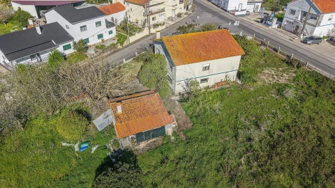 Moradia T2 para Venda em Santo Quintino