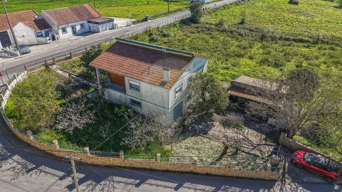 Moradia T2 para Venda em Santo Quintino